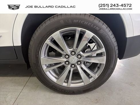 New 2026 Cadillac XT5 Premium Luxury w/ Driver Assist Package FWD image 6