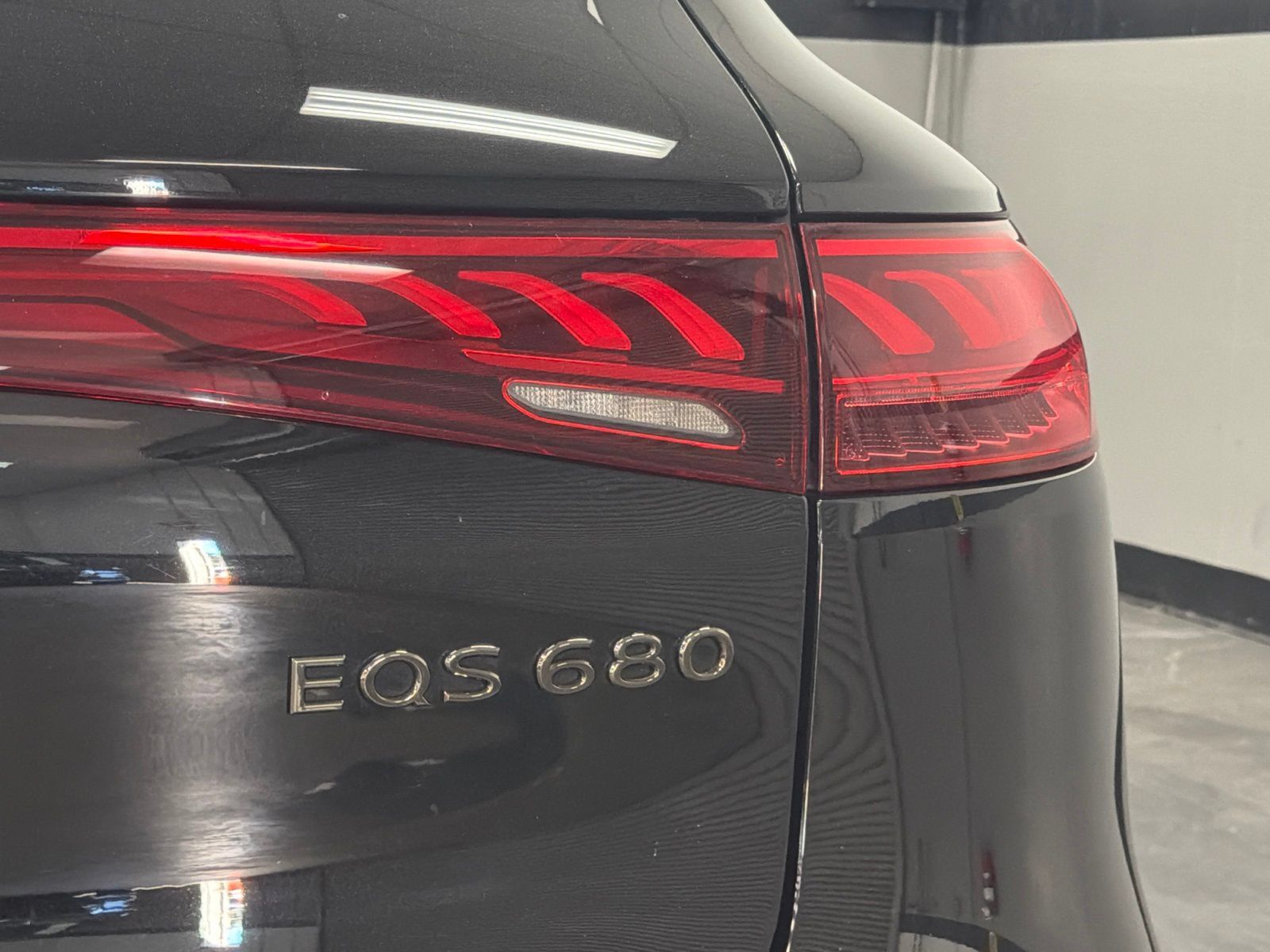 Used 2024 Mercedes-Benz Maybach EQS 680 4MATIC image 15