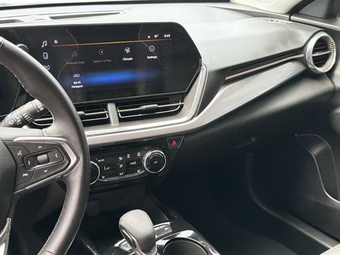 Used 2025 Chevrolet Trax ACTIV w/ Driver Confidence Package FWD image 13