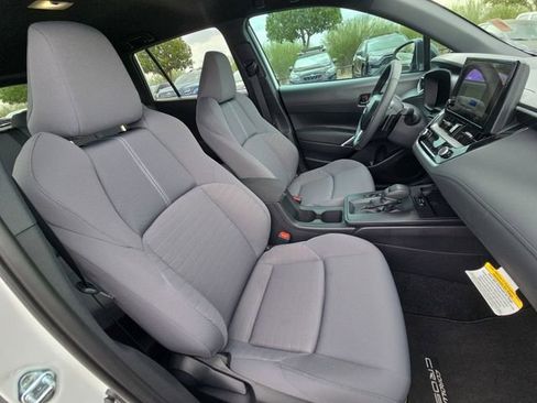 Used 2026 Toyota Corolla Cross SE image 10