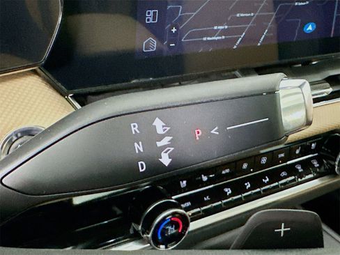 New 2026 Chevrolet Equinox ACTIV w/ Convenience Package III image 17