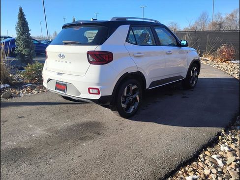 New 2026 Hyundai Venue SEL image 3