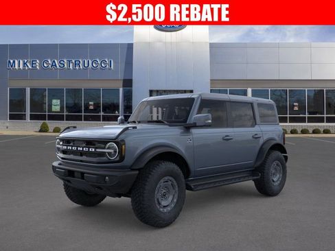 New 2025 Ford Bronco Outer Banks w/ Sasquatch Package image 1