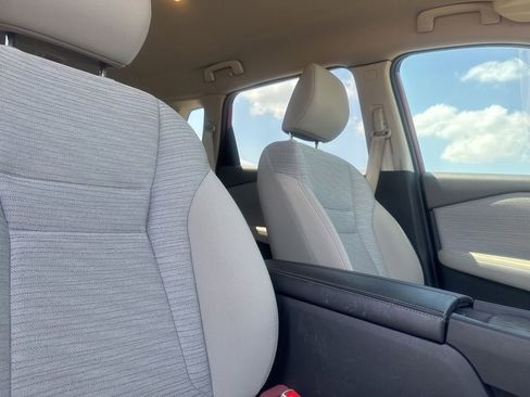 Used 2021 Nissan Rogue SV FWD image 29
