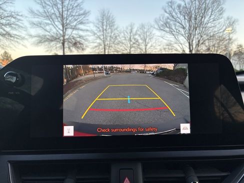 Certified 2023 Lexus UX 250h F Sport image 29