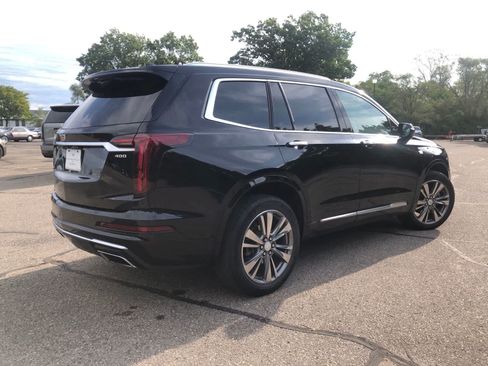 Used 2021 Cadillac XT6 Premium Luxury AWD/4WD image 3