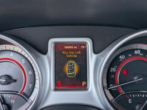 Used 2018 Dodge Journey SXT w/ Connectivity Group image 25