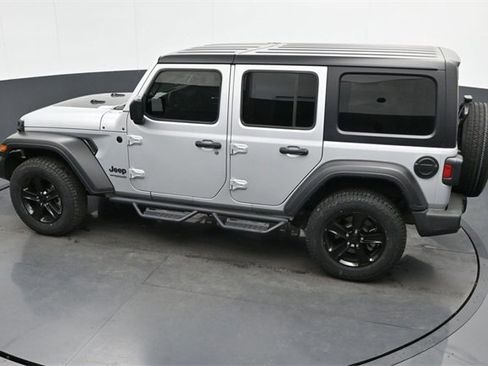 Used 2022 Jeep Wrangler Unlimited Sport image 23
