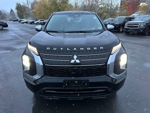 Used 2022 Mitsubishi Outlander ES image 9