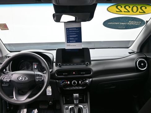 Certified 2022 Hyundai Kona SE image 24