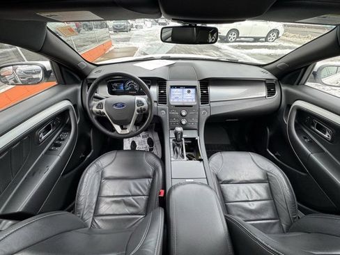 Used 2016 Ford Taurus SEL w/ Equipment Group 201A image 16