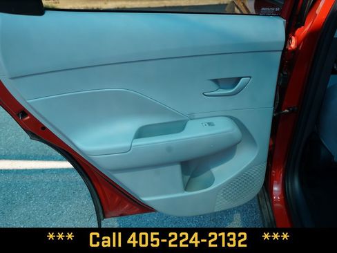 Used 2025 Hyundai Kona SEL AWD/4WD image 27