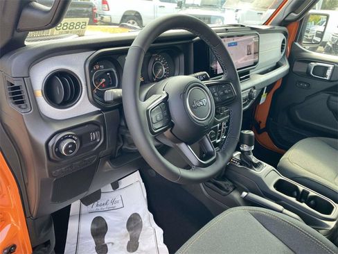 New 2025 Jeep Gladiator Sport image 46