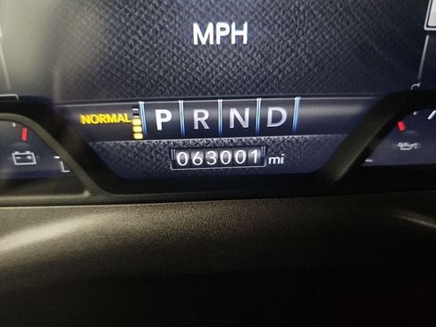 Used 2022 RAM 1500 Limited AWD/4WD image 16