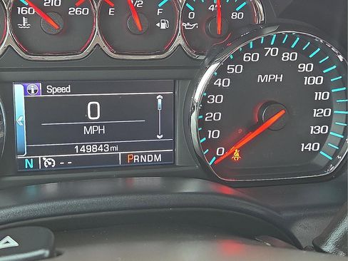 Used 2016 Chevrolet Silverado 1500 High Country image 23