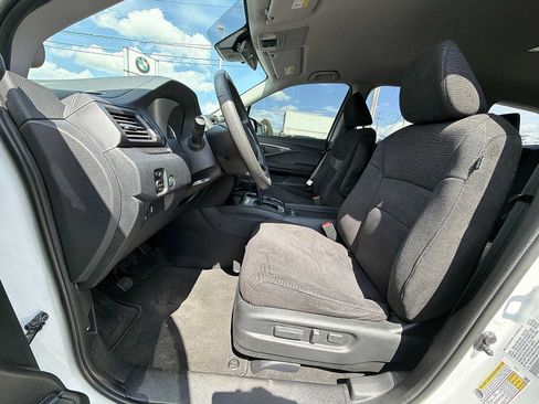 Used 2020 Honda Pilot EX image 10