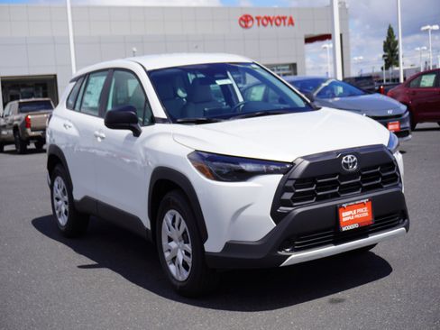 New 2026 Toyota Corolla Cross L FWD image 22