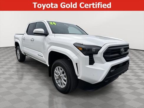 Certified 2024 Toyota Tacoma SR5 w/ SR5 Upgrade Package AWD/4WD image 1