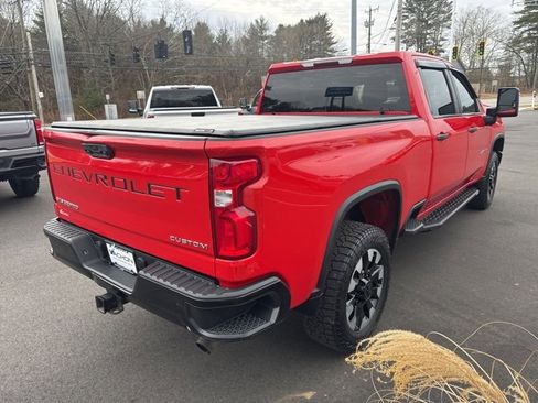 Used 2020 Chevrolet Silverado 2500 Custom w/ Custom Value Package image 5