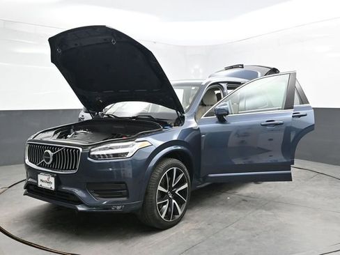 Used 2020 Volvo XC90 T6 Momentum AWD/4WD image 41