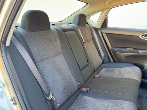 Used 2014 Nissan Sentra SV FWD image 28