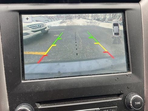 Used 2018 Ford Fusion SE w/ Fusion SE Technology Package image 11