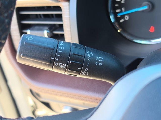 Used 2022 Ford Expedition Limited RWD image 23