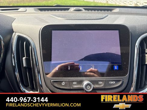 Used 2022 Chevrolet Equinox RS w/ RS Leather Package image 30