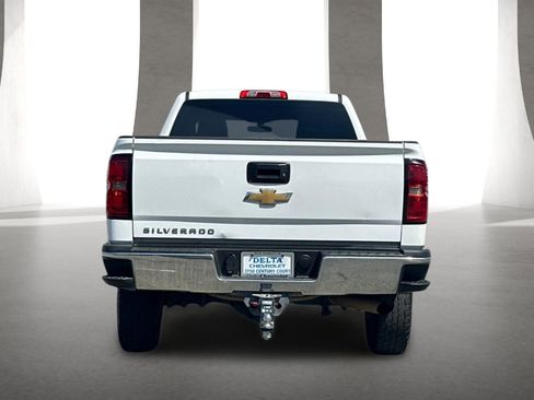 Used 2015 Chevrolet Silverado 2500 W/T AWD/4WD image 5