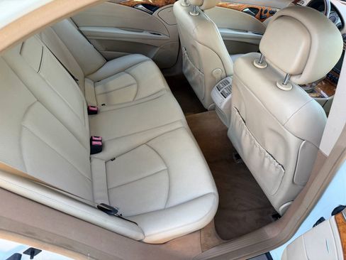 Used 2008 Mercedes-Benz E 350 Sedan image 23