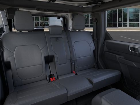 New 2026 Ford Bronco Badlands AWD/4WD image 11