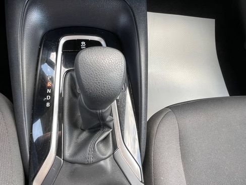 Used 2024 Toyota Corolla LE FWD image 28
