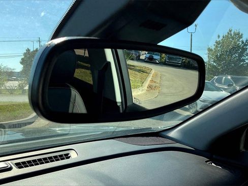 Used 2021 GMC Terrain SLT image 26