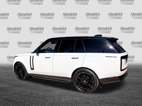 Used 2025 Land Rover Range Rover SE AWD/4WD image 7