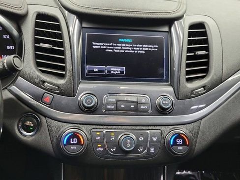 Used 2019 Chevrolet Impala LT FWD image 29