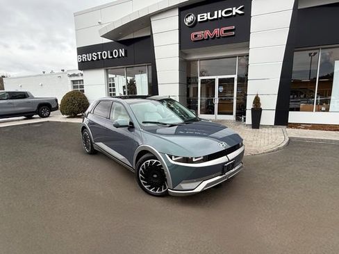 Used 2023 Hyundai Ioniq 5 Limited image 3