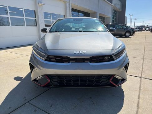 Used 2022 Kia Forte GT image 2