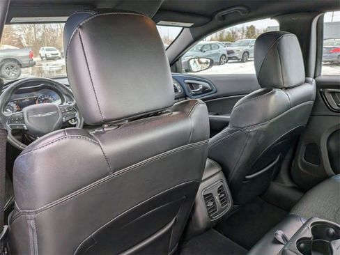 Used 2016 Chrysler 200 S w/ Comfort Group image 25