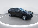 Used 2024 Chevrolet Trax LS w/ LS Convenience Package image 2