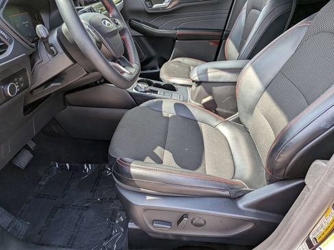 Used 2025 Ford Escape ST-Line FWD image 21