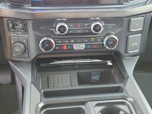 New 2026 Ford F350 Lariat w/ Black Appearance Package image 30