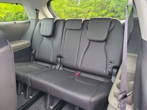 New 2026 Kia Carnival SX FWD image 10