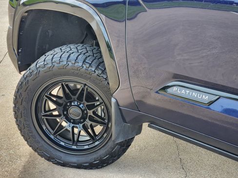 Used 2024 Toyota Tundra Platinum image 17