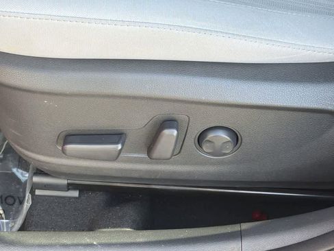 Used 2023 Hyundai Kona SEL image 23