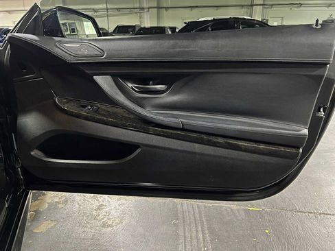 Used 2016 BMW 640i Convertible RWD image 10