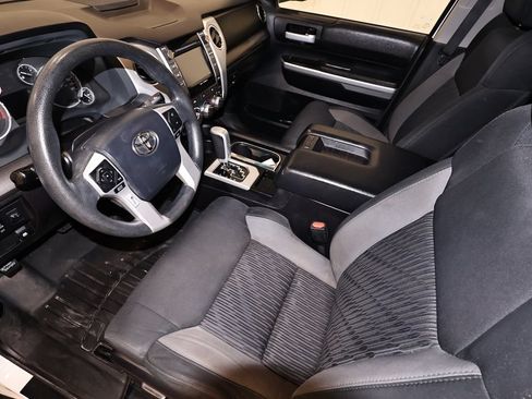 Used 2016 Toyota Tundra SR5 w/ SR5 Upgrade Package AWD/4WD image 30
