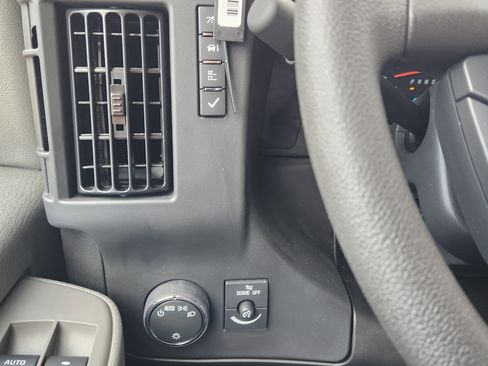 New 2025 Chevrolet Express 3500 w/ Power Convenience Package image 23
