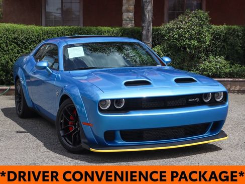 Used 2023 Dodge Challenger SRT Hellcat RWD image 2