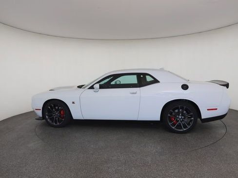 Used 2022 Dodge Challenger R/T Scat Pack w/ Plus Package image 8