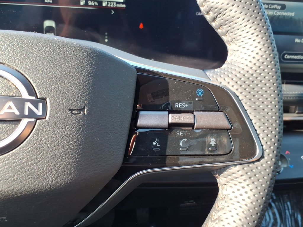 Used 2023 Nissan Ariya FWD image 25
